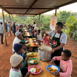 8,886 — People Fed Weekly Through LIV